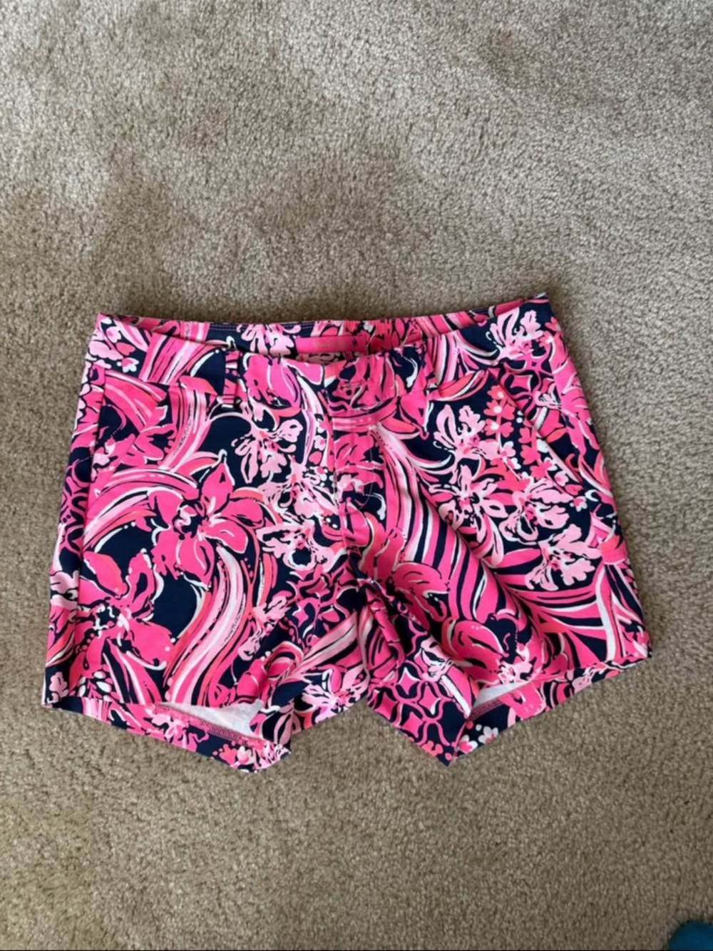 NWOT Lilly Pulitzer Size 4 Sample Shorts Flirty Print